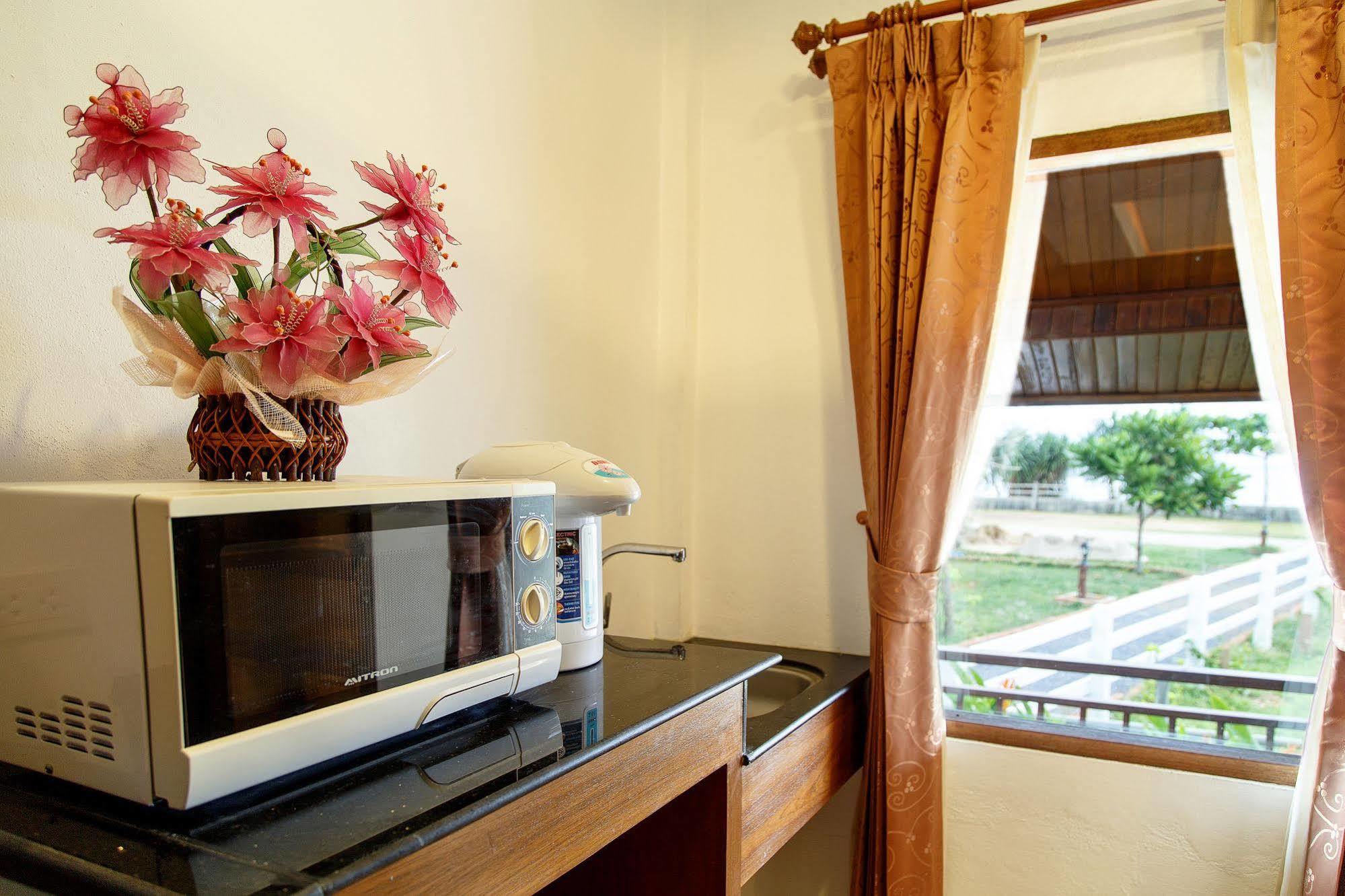 Baan Rabieng Resort Koh Lanta Ngoại thất bức ảnh